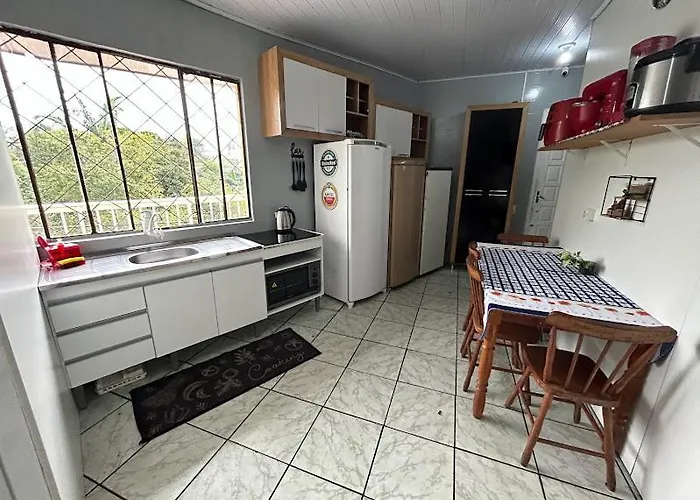 Quarto 1 Economico Com Ar Cond E Smart Tv Netflix